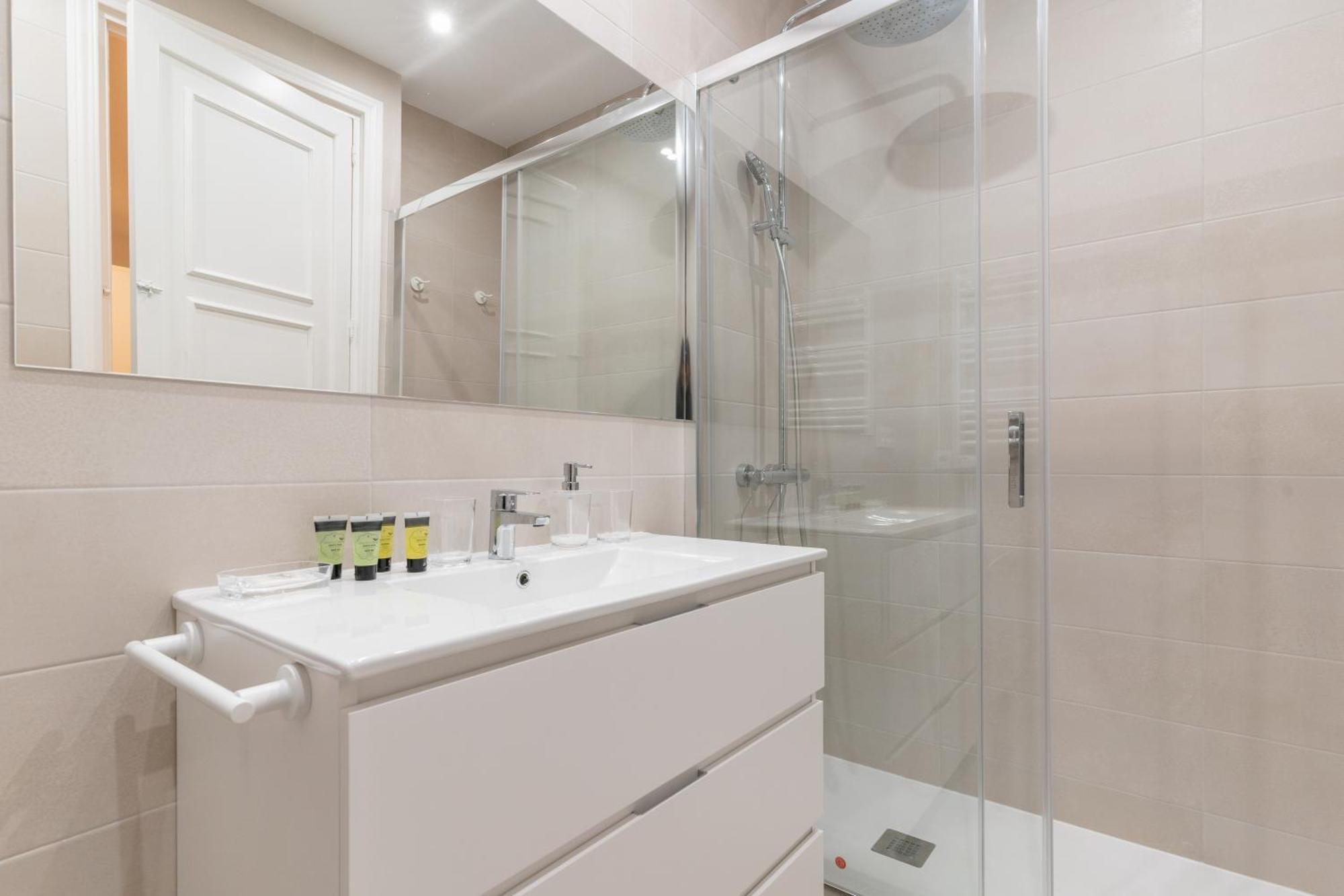 Spacious Central-3Bedrooms 3Bathrooms-Sol Madrid Esterno foto